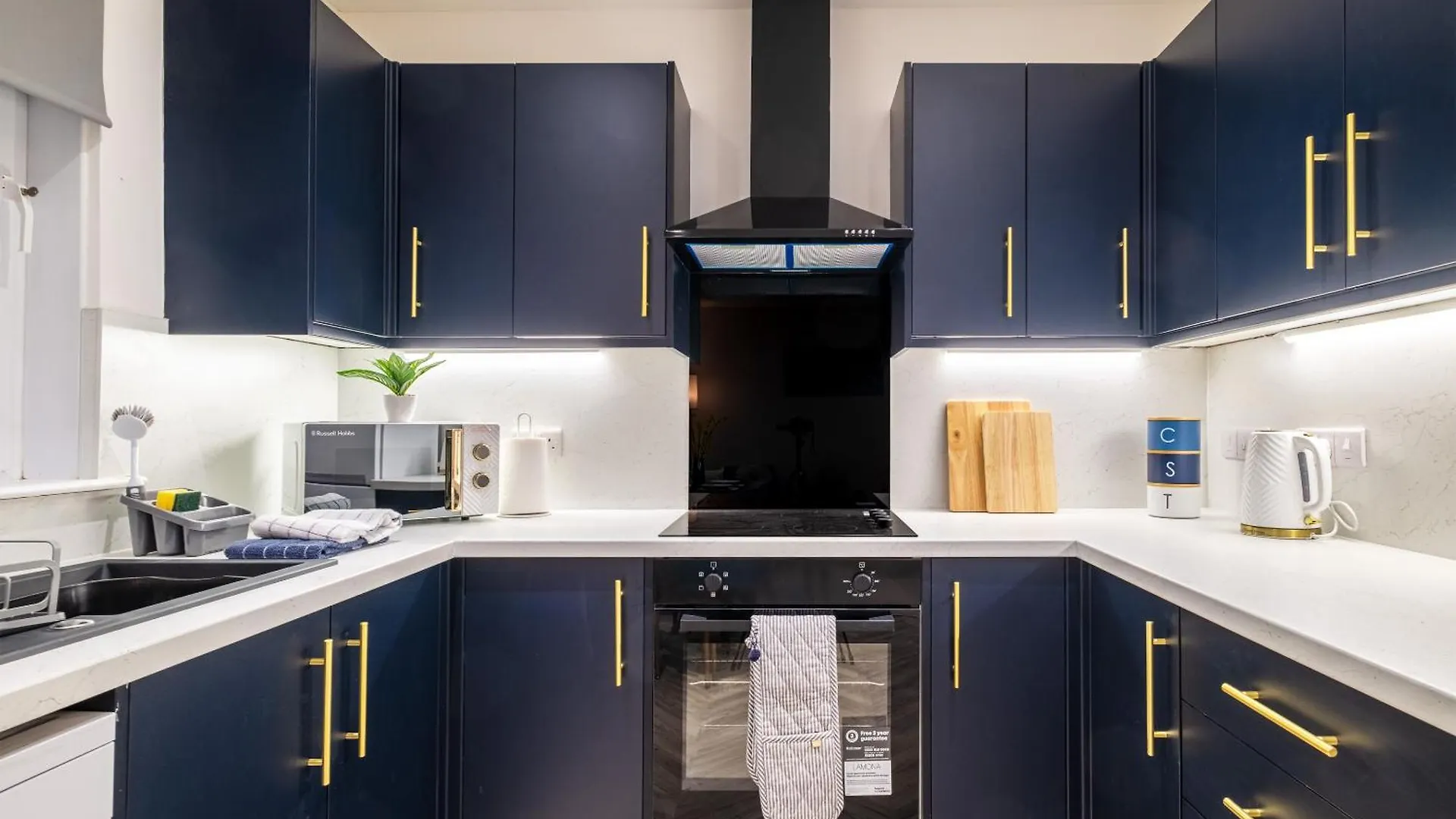 Spital Stay - Sja Stays - Modern 3 Bed Apartment Aberdeen 0*,