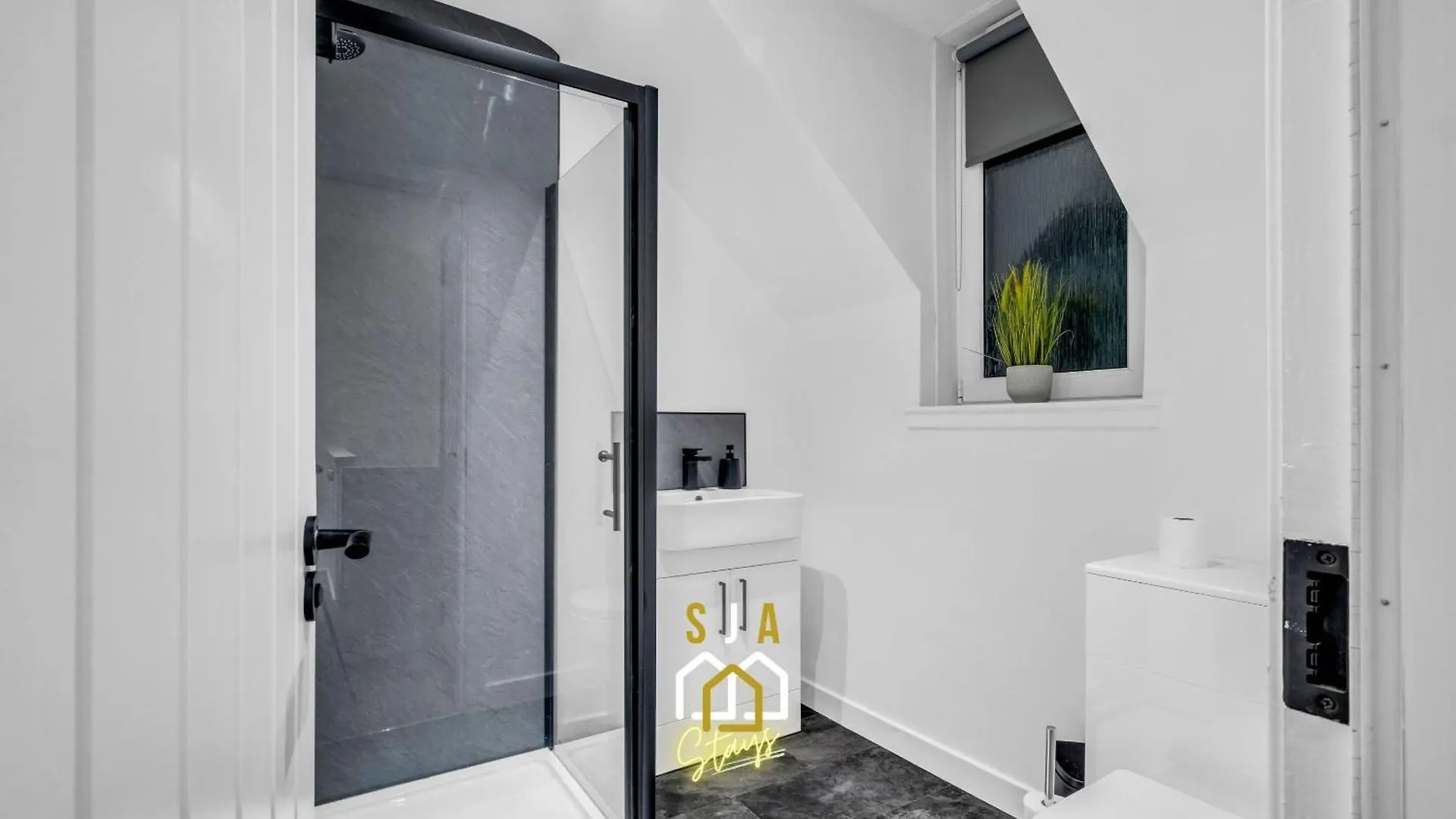 Spital Stay - Sja Stays - Modern 3 Bed Apartment Aberdeen