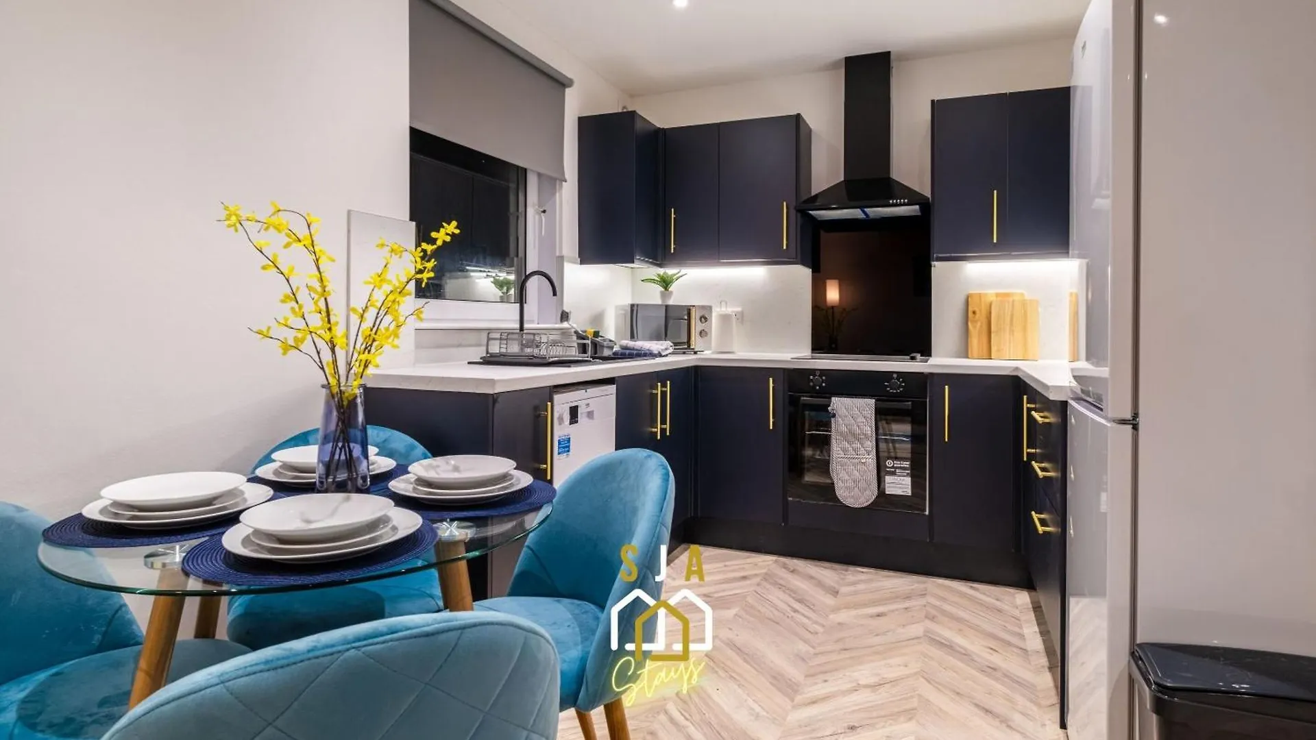 Spital Stay - Sja Stays - Modern 3 Bed Apartment Aberdeen
